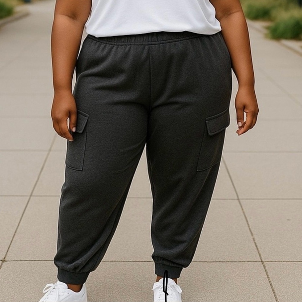 Women’s Gray Cargo Jogger Pants 2X Tapered Fleece Cuffs